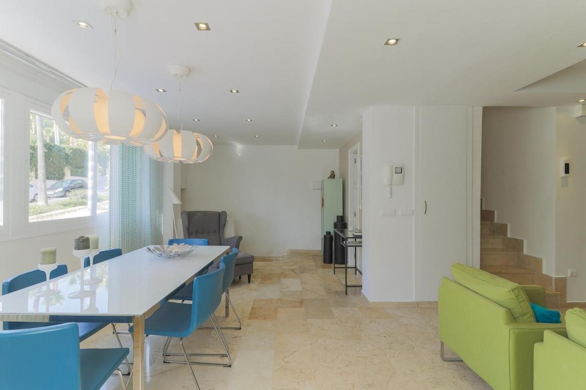 C43 - Family House With Terrace And Shared Pool Villa Benalmádena Exteriör bild