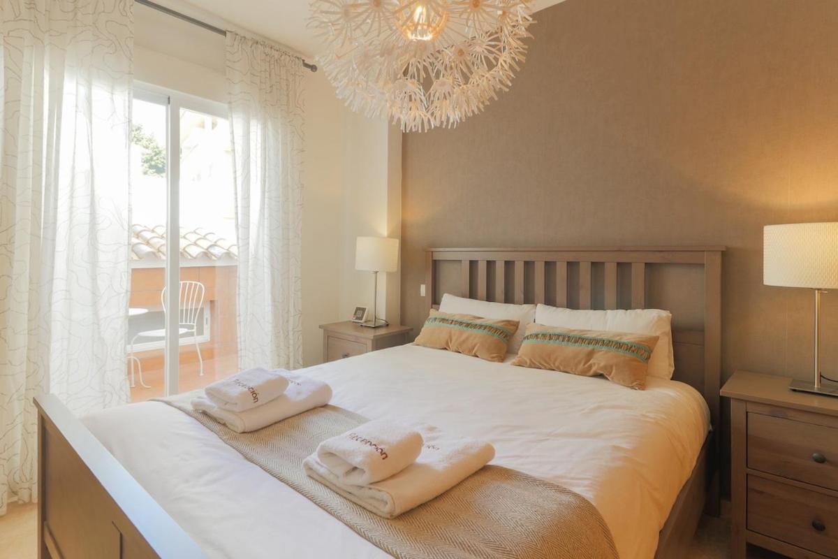 C43 - Family House With Terrace And Shared Pool Villa Benalmádena Exteriör bild