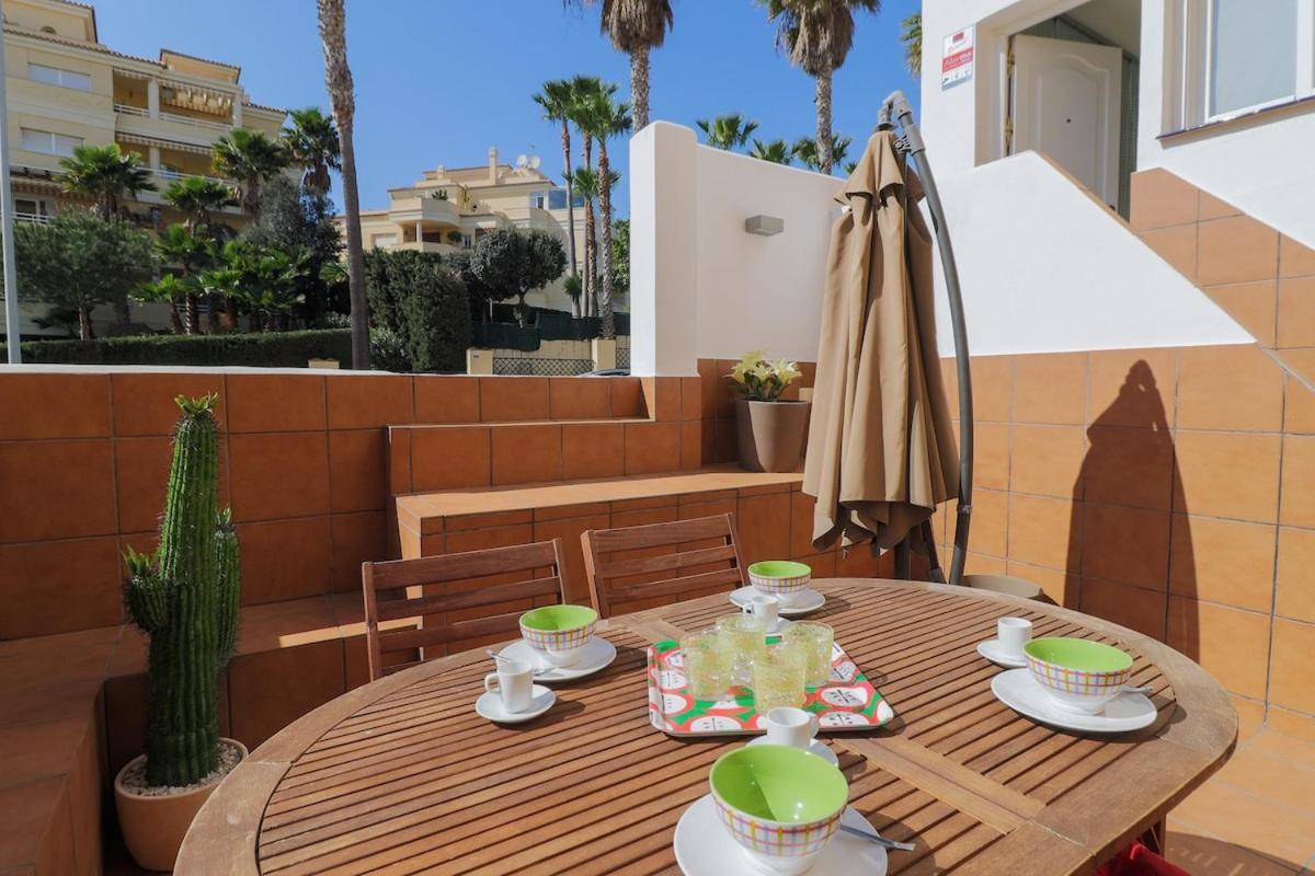 C43 - Family House With Terrace And Shared Pool Villa Benalmádena Exteriör bild